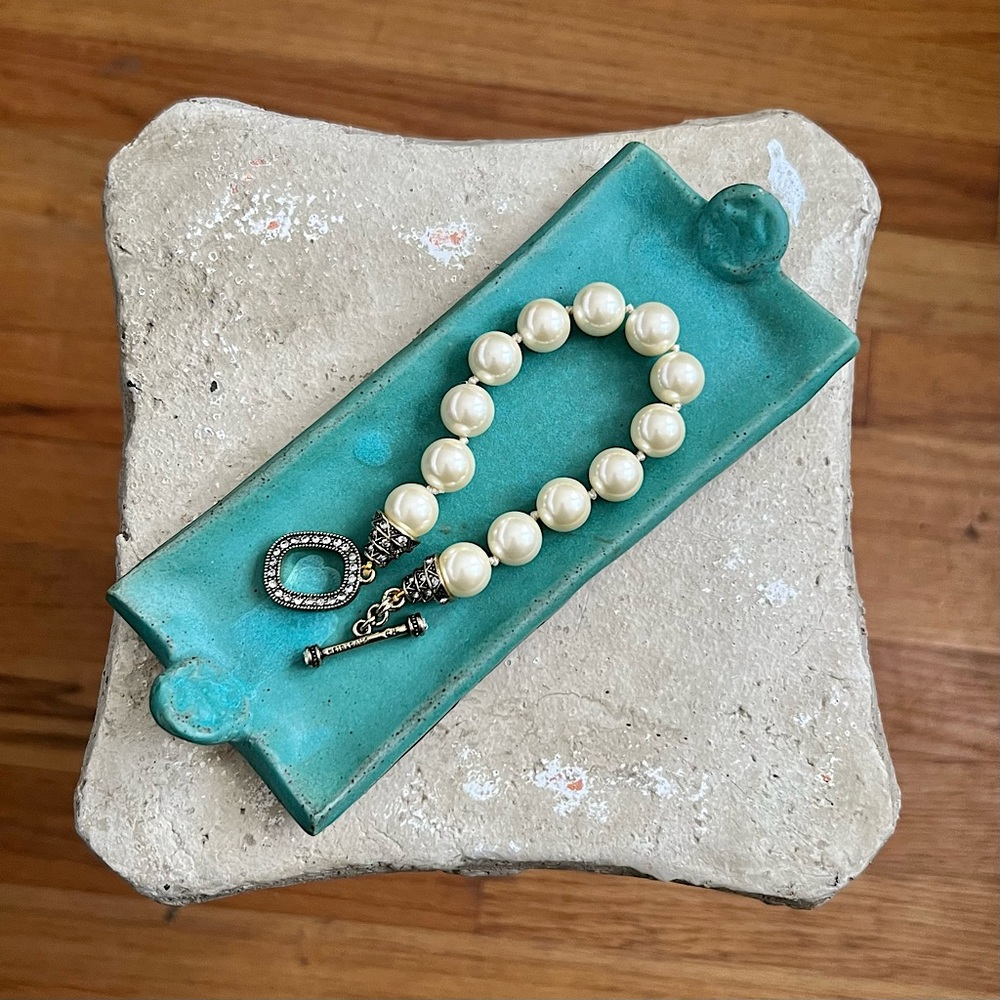 Heidi Daus Knotted Pearl Bracelet Studded Toggle Clasp